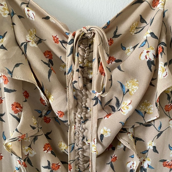 J.O.A. Beige Floral Mini Dress Ruched Tan - Picture 12 of 13